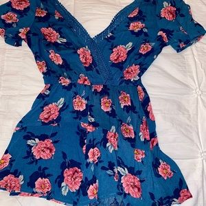 Xhilaration cute blue floral romper S